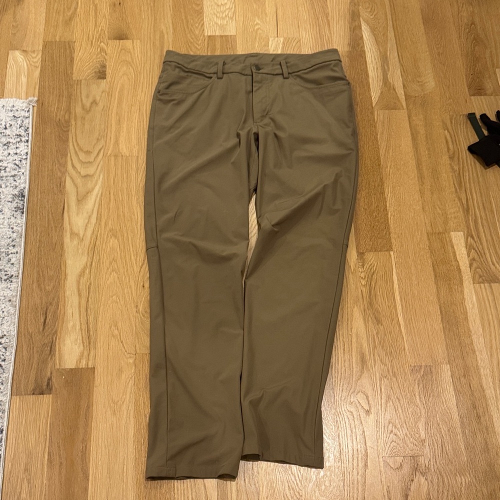 lululemon Men's ABC pants
